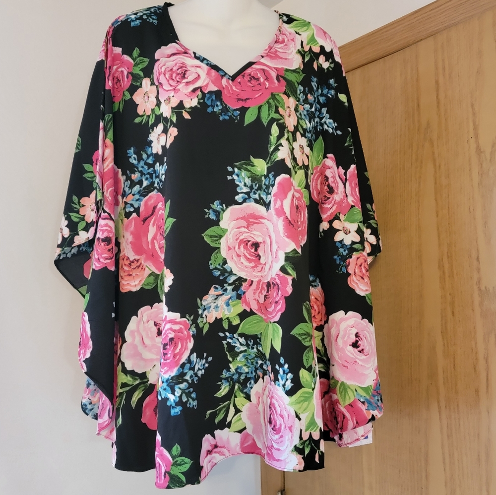 Skyline Collection Floral Blouse